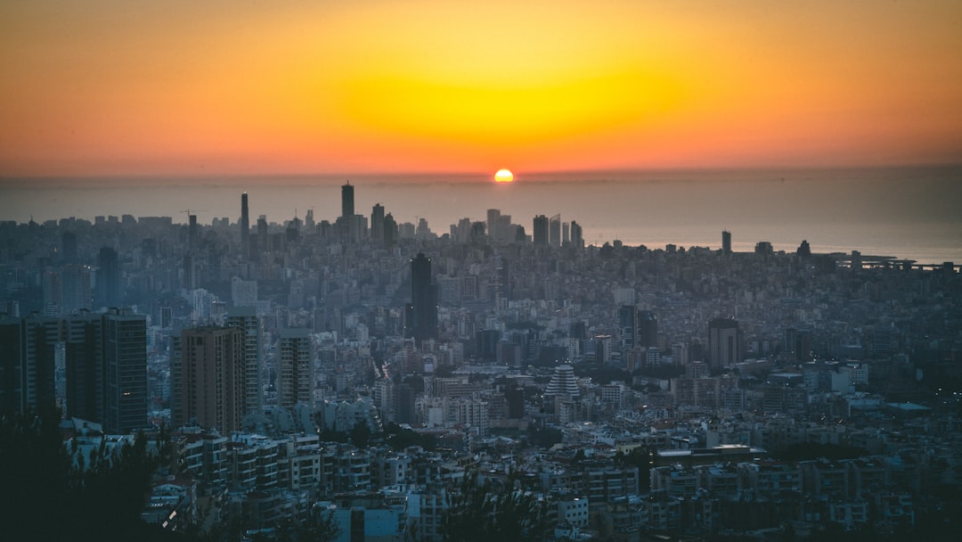 طائرة خاصة إلى بيروت