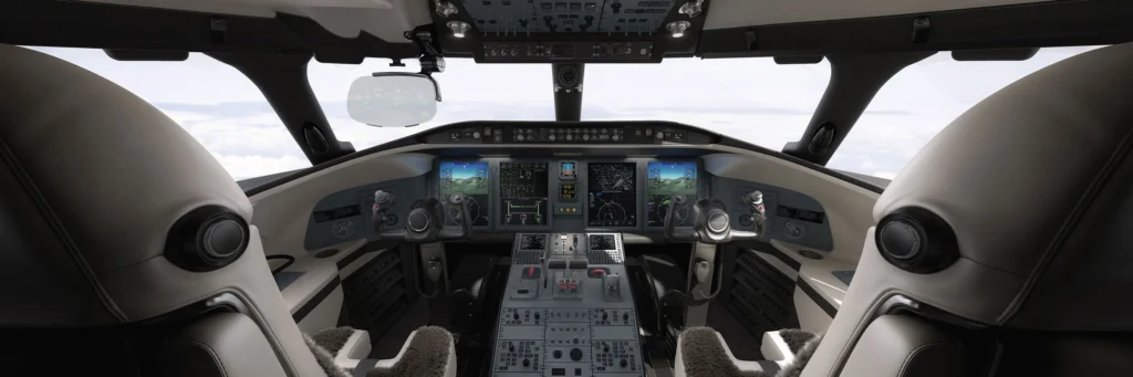 Bombardier Challenger 650 قمرة القيادة