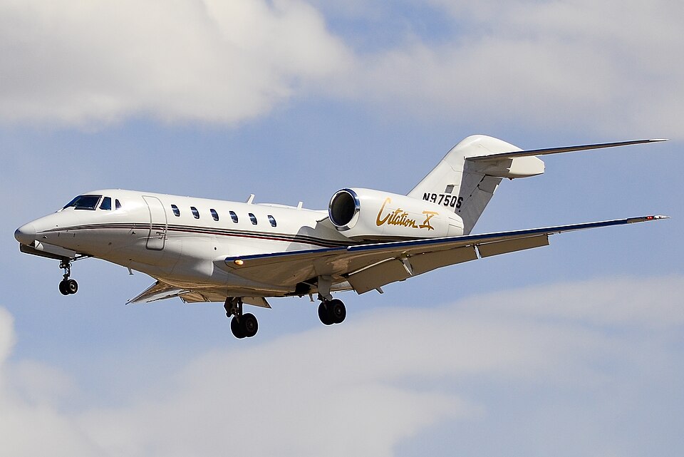 Bombardier Challenger 650 خارجي ٢