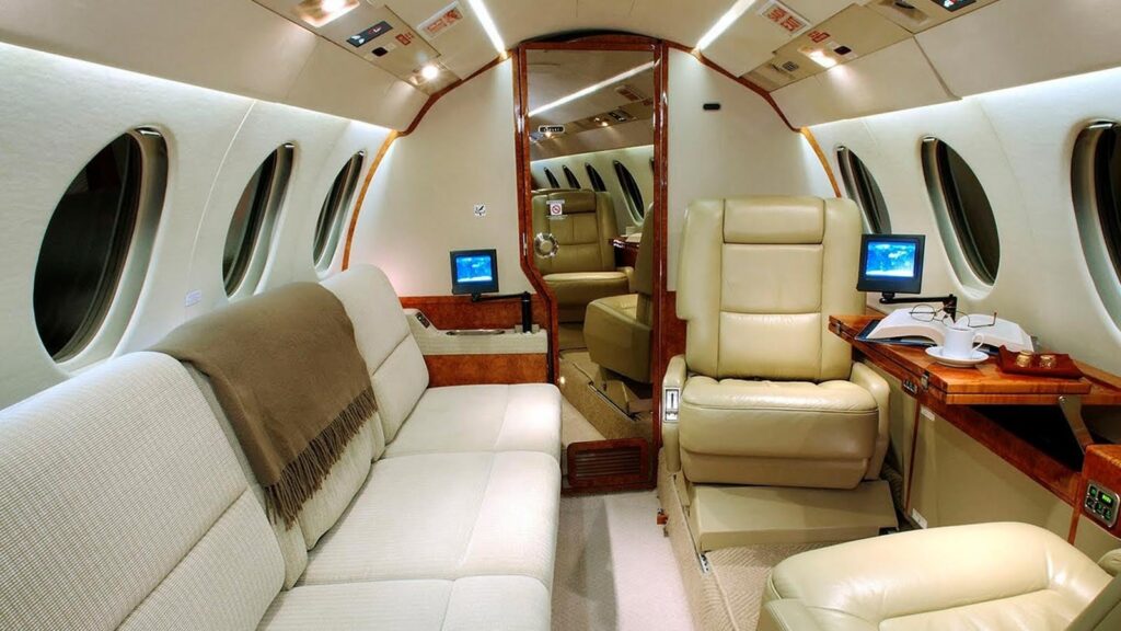 Dassault Falcon 50EX كابينة
