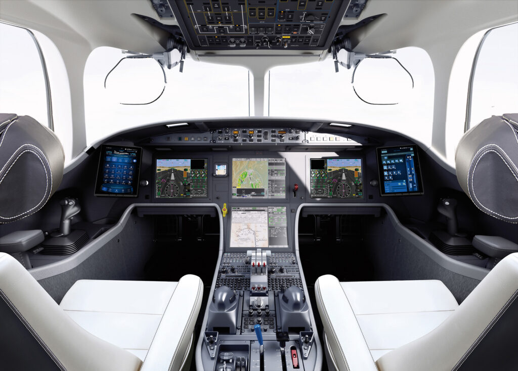 Dassault Falcon 8X قمرة القيادة