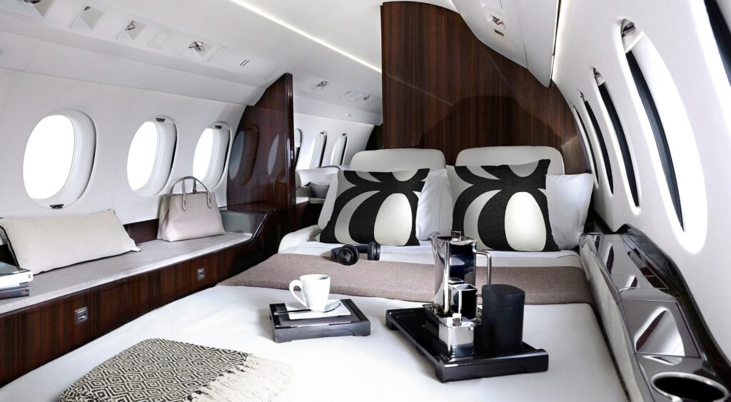 Dassault Falcon 8X كابينة