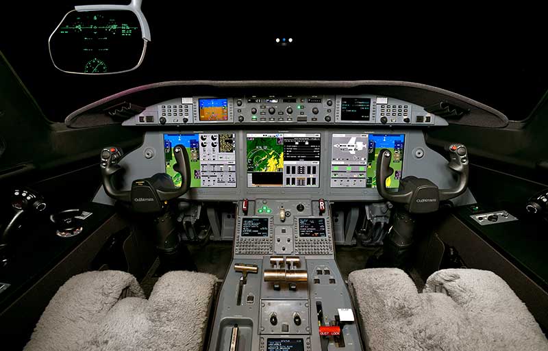 Gulfstream G280 قمرة القيادة